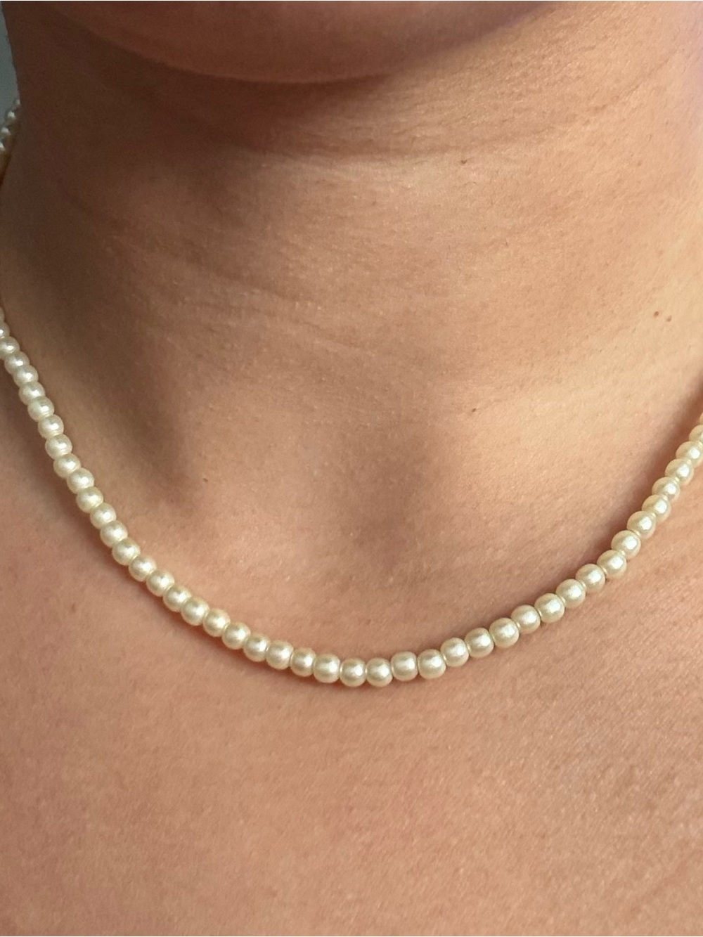 Classic Ivory Pearl Necklace 17” - Elegant Women Jewelry